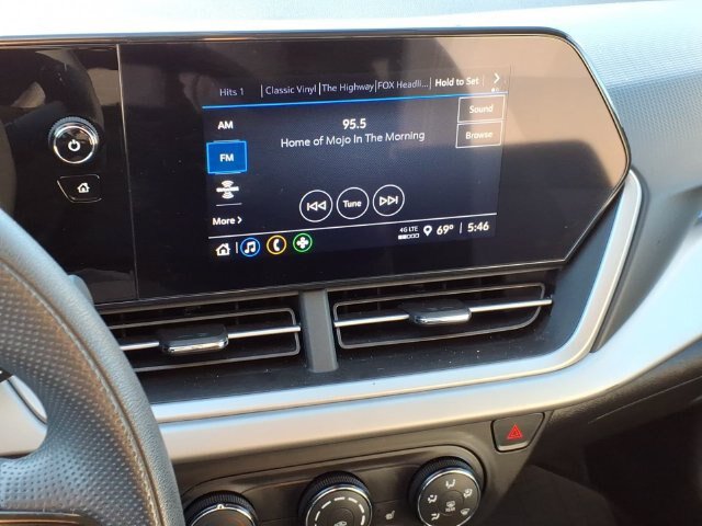 Used 2024 Chevrolet Trax LS w/ LS Convenience Package FWD image 22