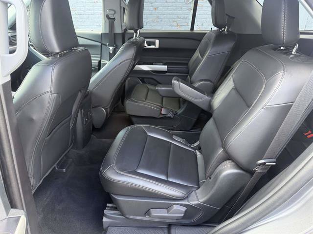 Certified 2023 Ford Explorer XLT w/ Equipment Group 202A AWD/4WD image 16
