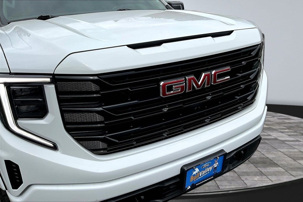 Used 2023 GMC Sierra 1500 Elevation w/ Preferred Package AWD/4WD image 38