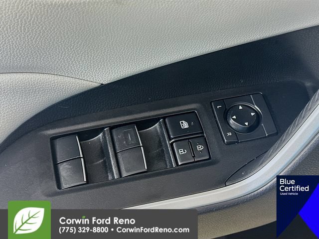 Used 2021 Toyota RAV4 XLE Premium AWD/4WD image 21