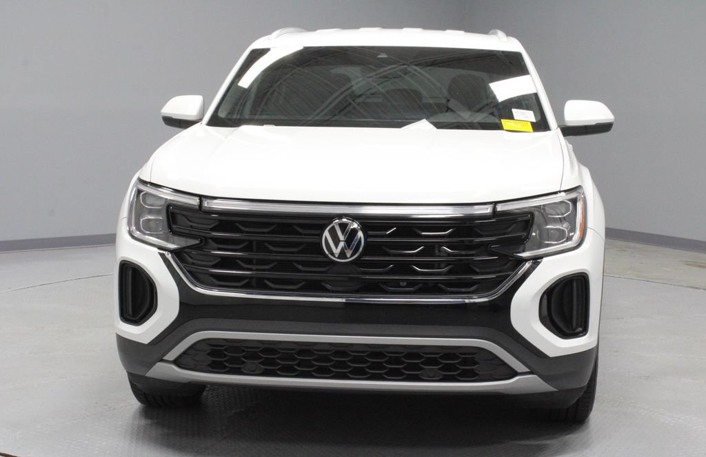 Used 2024 Volkswagen Atlas Cross Sport SE AWD/4WD image 6