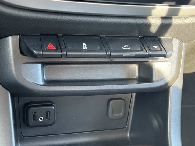 Used 2020 Chevrolet Colorado LT w/ LT Convenience Package AWD/4WD image 24