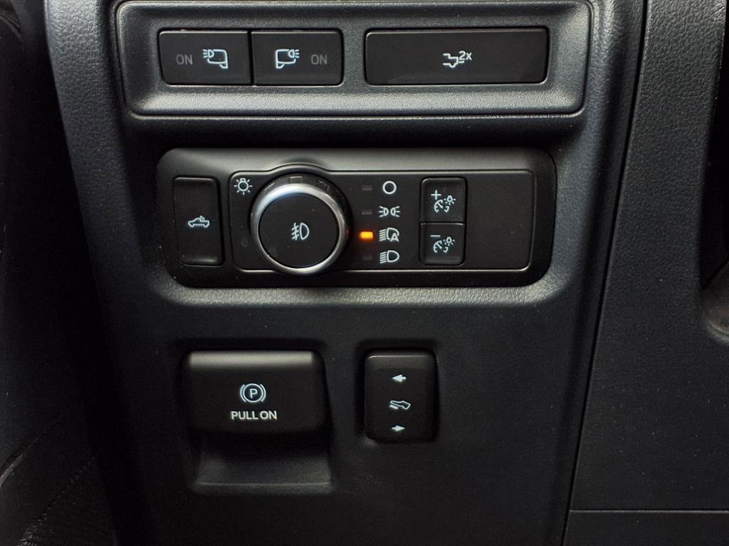 Certified 2022 Ford F150 XLT w/ Equipment Group 302A High image 17