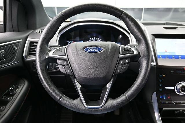 Certified 2020 Ford Edge Titanium w/ Equipment Group 301A AWD/4WD image 21