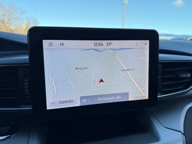 Certified 2022 Ford Explorer XLT w/ Equipment Group 202A image 9