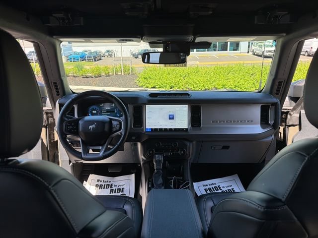 Certified 2025 Ford Bronco Outer Banks w/ Sasquatch Package AWD/4WD image 17