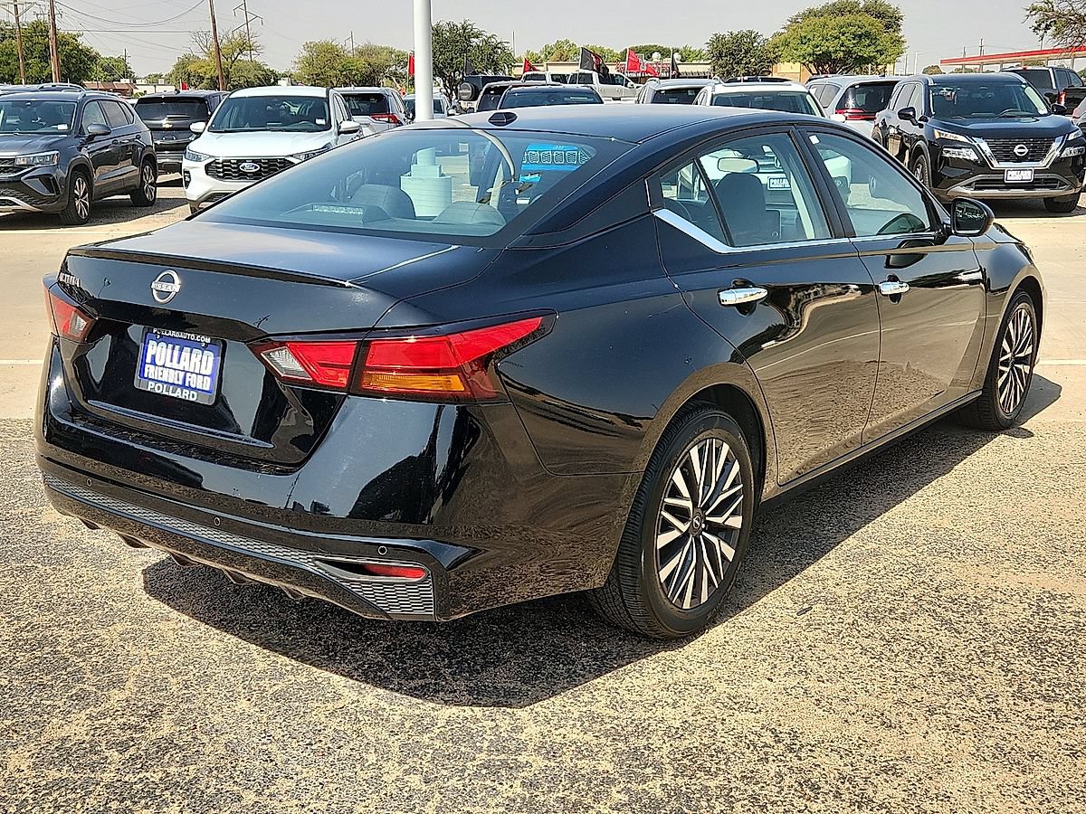 Used 2025 Nissan Altima 2.5 SV FWD image 4