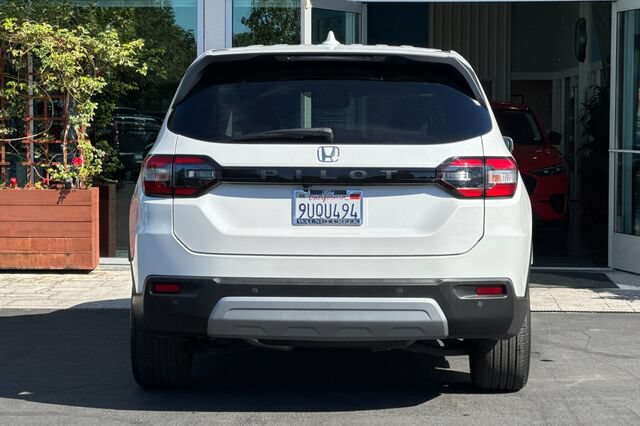 Used 2025 Honda Pilot EX-L image 5