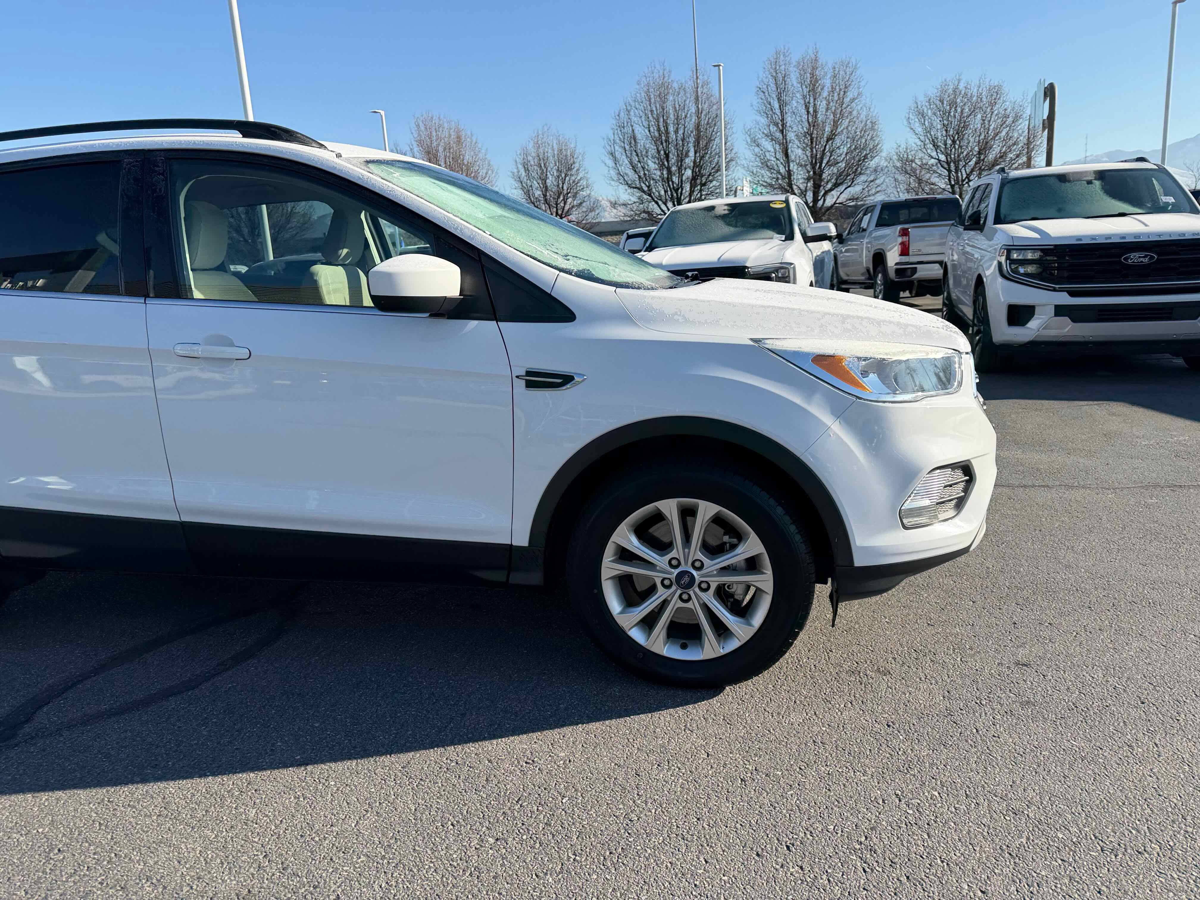 Certified 2018 Ford Escape SE image 9