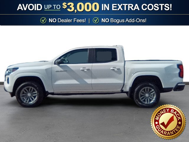 Used 2024 Chevrolet Colorado LT RWD image 2