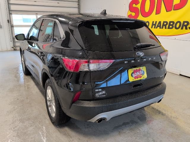 Certified 2021 Ford Escape SE w/ Convenience Package AWD/4WD image 3