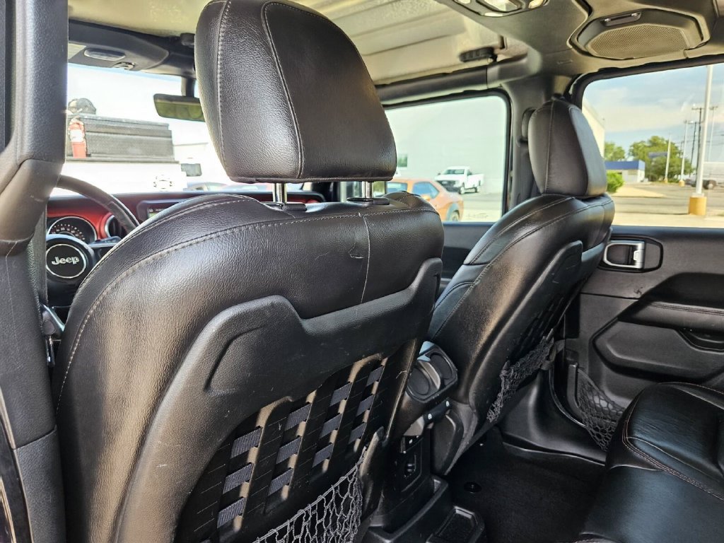 Used 2021 Jeep Wrangler Unlimited Rubicon w/ Dual Top Group AWD/4WD image 20
