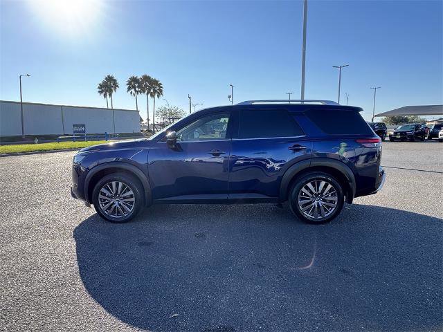 Used 2022 Nissan Pathfinder SL w/ SL Premium Package image 2