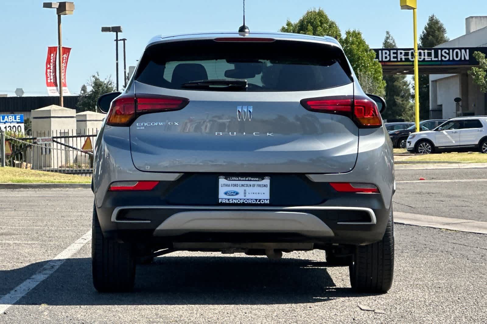 Used 2025 Buick Encore GX Preferred AWD/4WD image 7