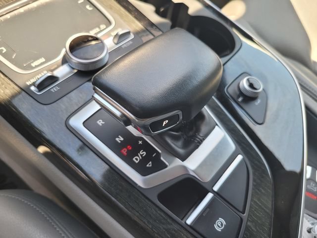 Used 2019 Audi Q7 3.0T Premium Plus w/ Premium Plus Package AWD/4WD image 18