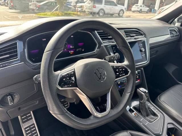 Used 2022 Volkswagen Tiguan SE R-Line FWD image 9