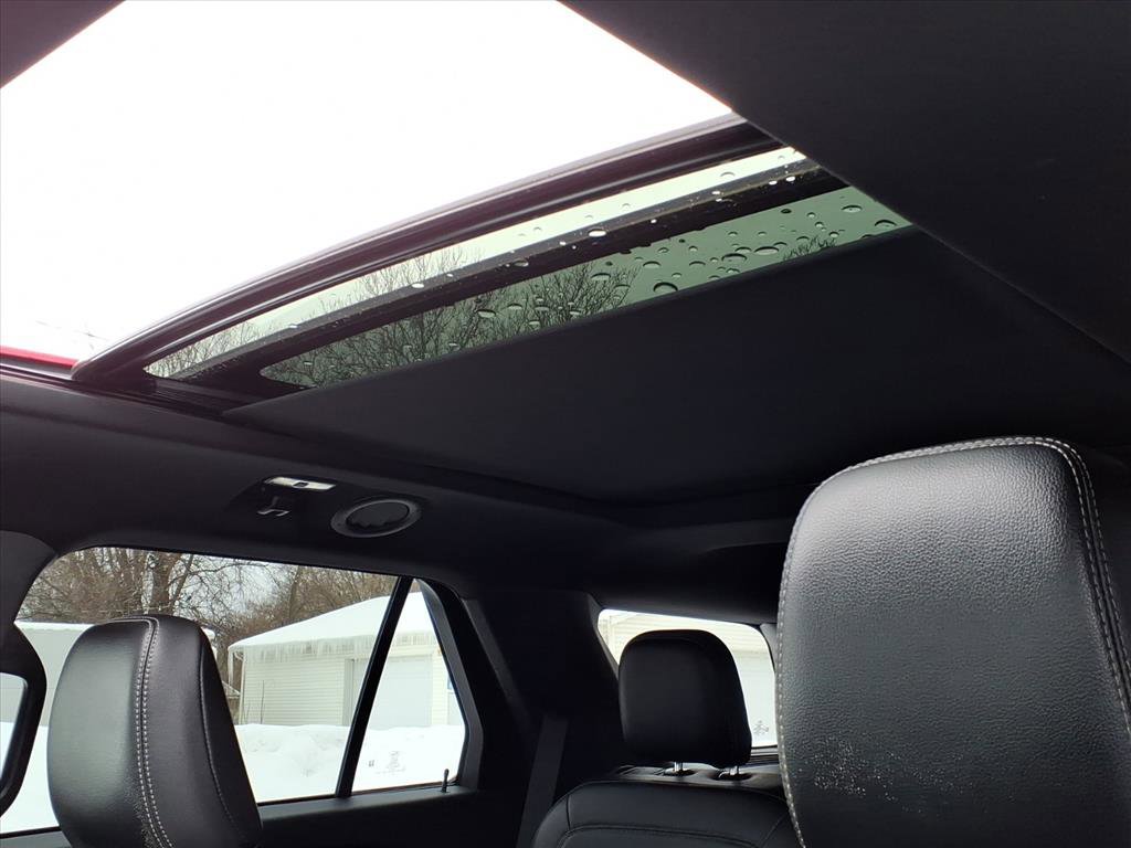 Certified 2020 Ford Explorer XLT w/ Equipment Group 202A image 10