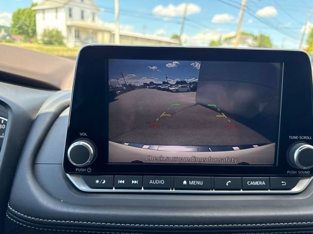 Used 2023 Nissan Rogue SV AWD/4WD image 22