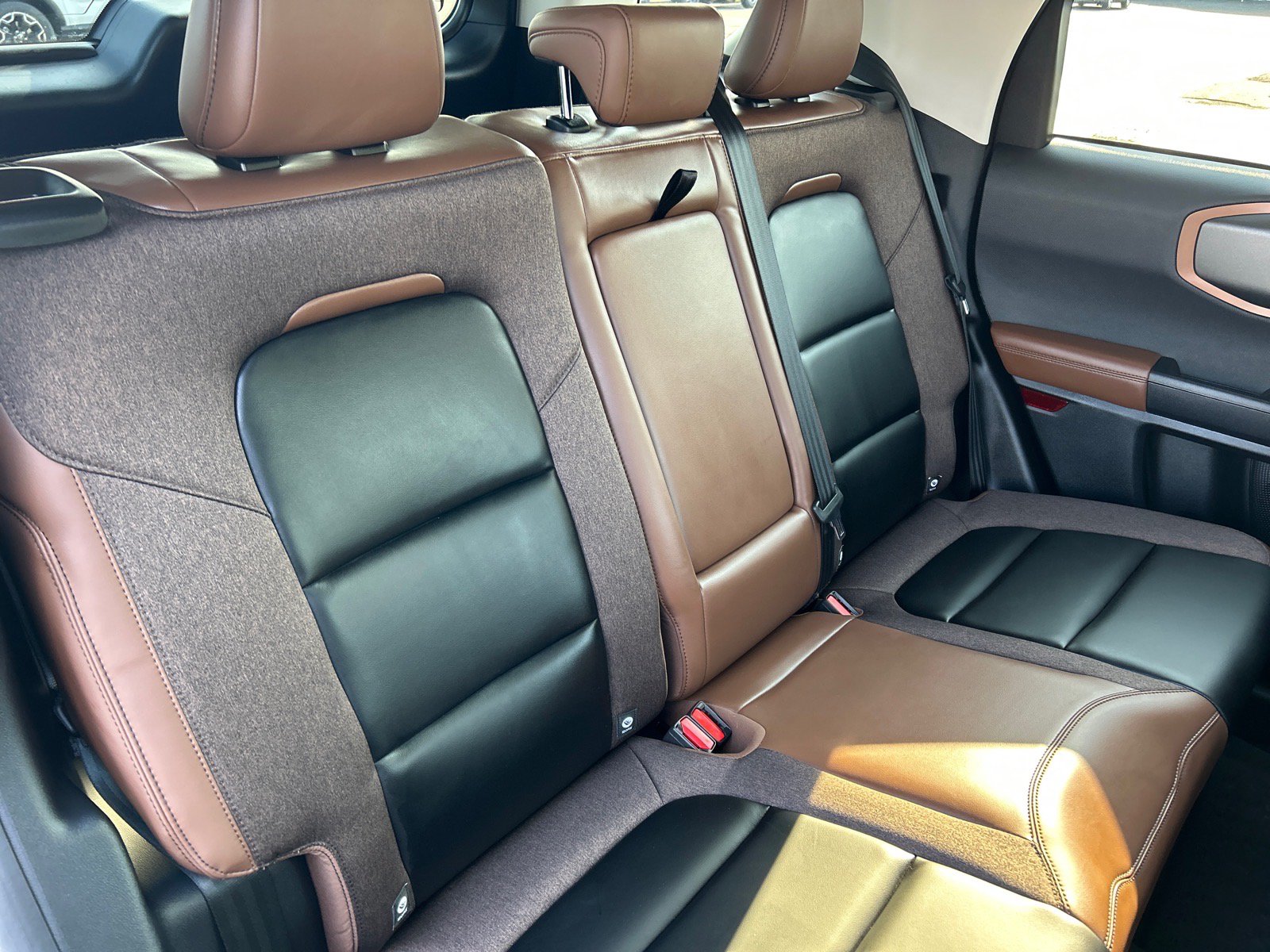 Certified 2025 Ford Bronco Sport Outer Banks w/ Outer Banks Tech Package+ AWD/4WD image 18