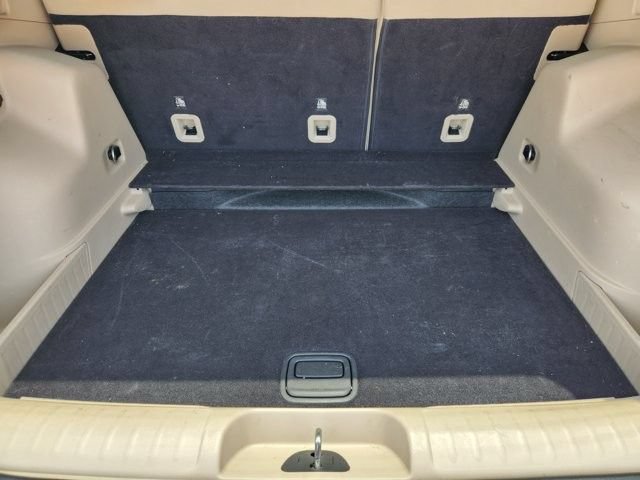 Used 2019 Jeep Cherokee Latitude w/ Popular Appearance Group FWD image 32