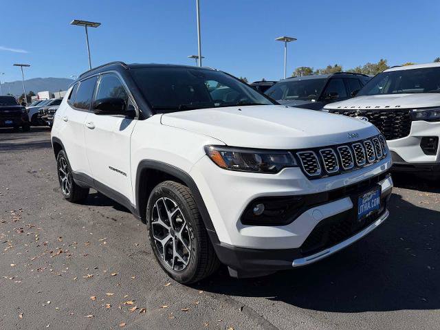 Used 2025 Jeep Compass Limited AWD/4WD image 4