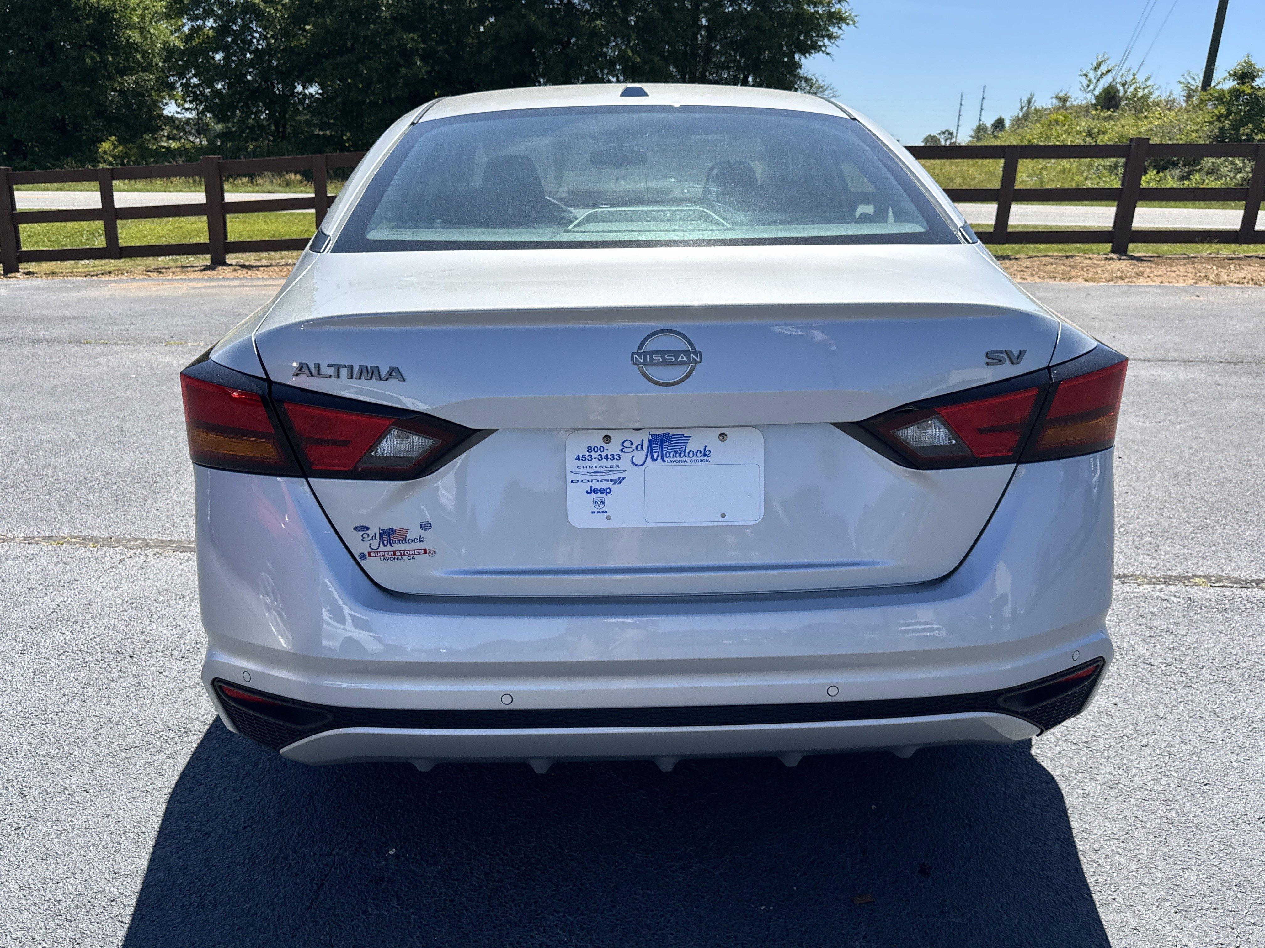 Used 2024 Nissan Altima 2.5 SV FWD image 6