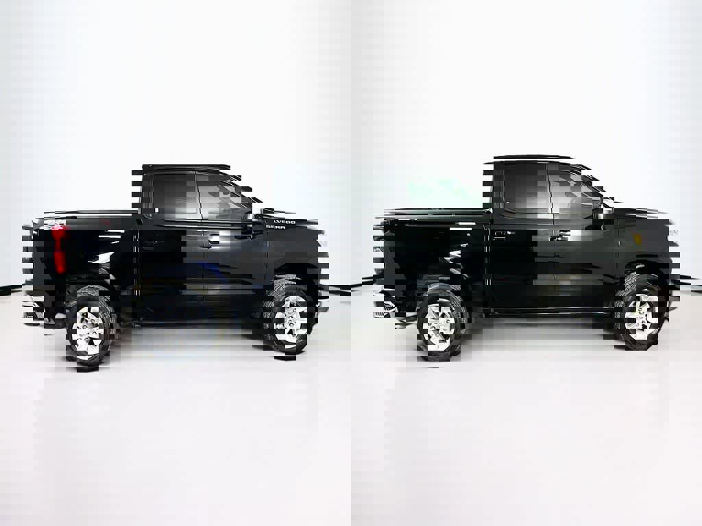 Used 2025 Chevrolet Silverado 1500 LT image 24