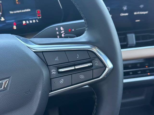 Used 2025 Chevrolet Equinox ACTIV AWD/4WD image 17