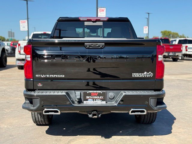 Used 2023 Chevrolet Silverado 1500 High Country w/ Technology Package AWD/4WD image 6