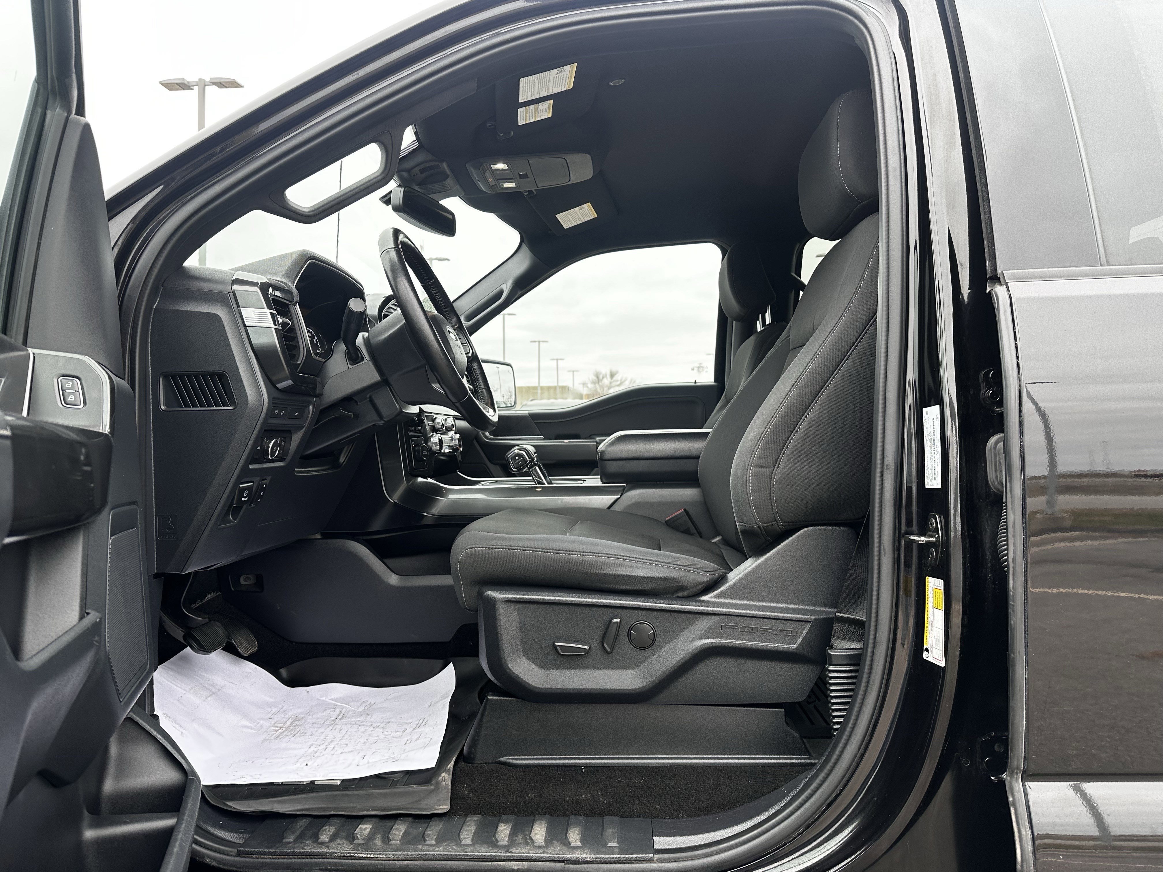 Certified 2022 Ford F150 XLT w/ Equipment Group 302A High image 18