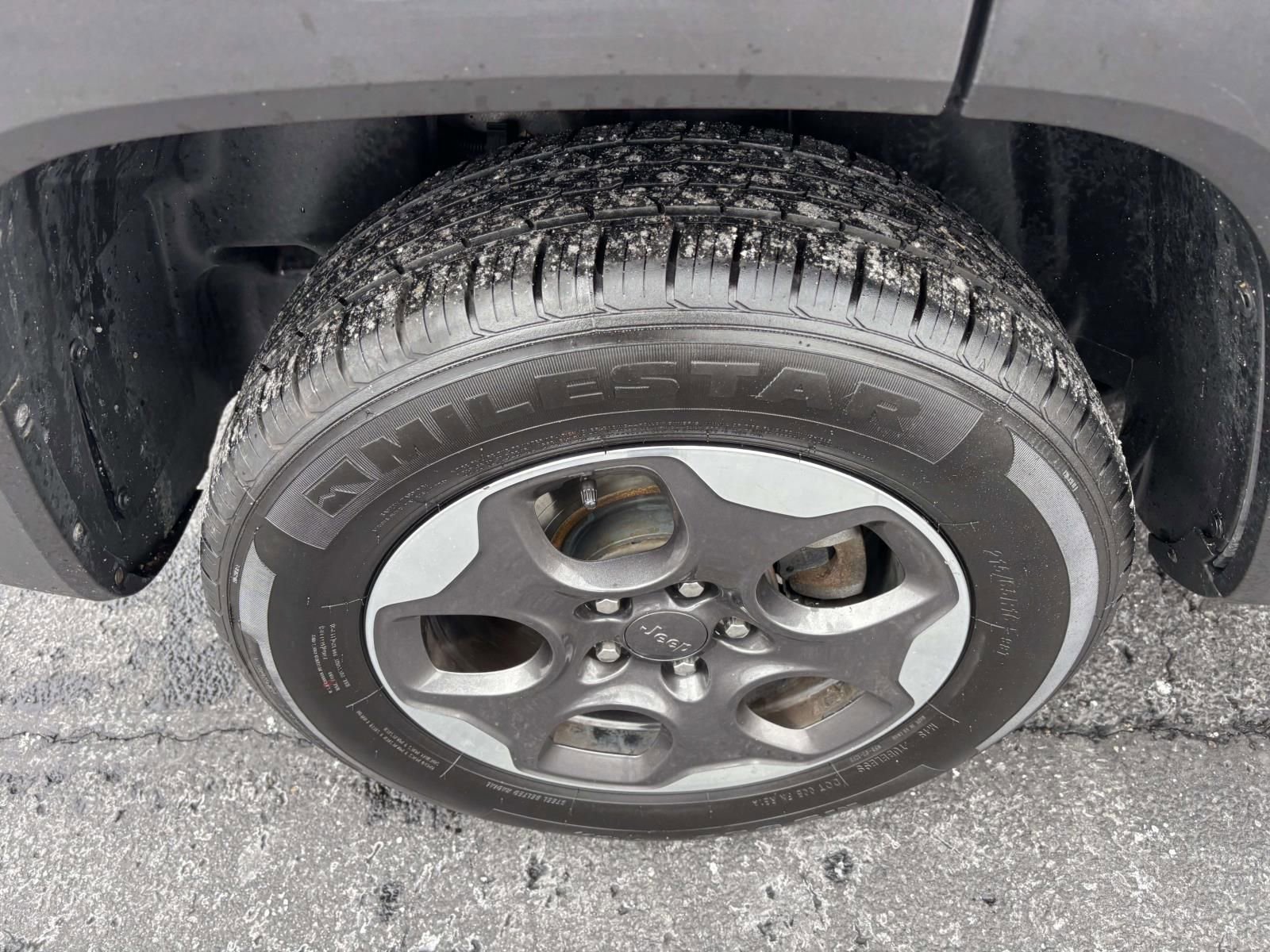 Used 2018 Jeep Renegade Sport w/ Power & Air Group image 12