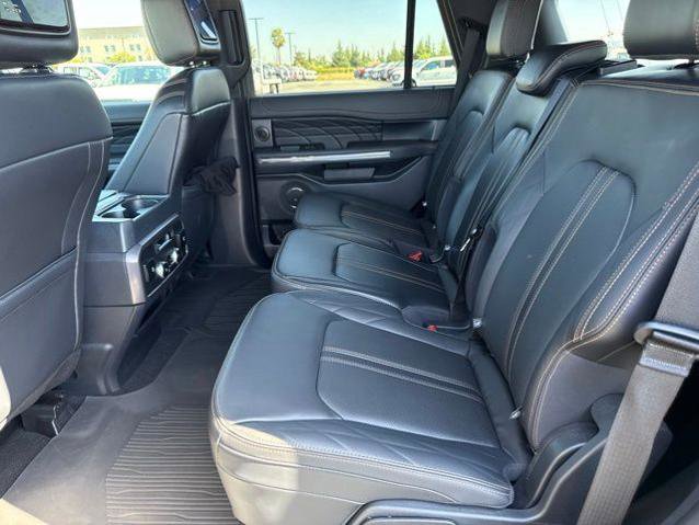 Certified 2024 Ford Expedition Platinum AWD/4WD image 12