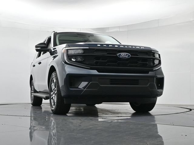 Certified 2025 Ford Expedition Active AWD/4WD image 39