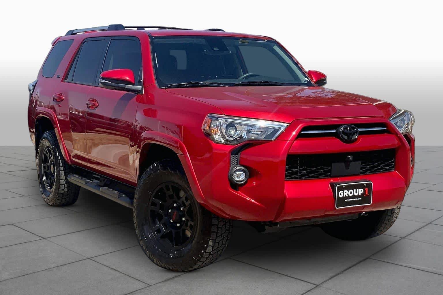 Used 2022 Toyota 4Runner SR5 Premium w/ Moonroof Package AWD/4WD image 2