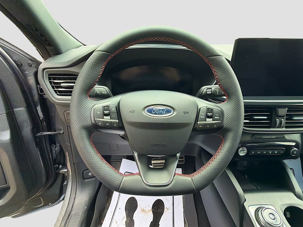 Certified 2023 Ford Escape ST-Line Elite w/ Premium Technology Package AWD/4WD image 9