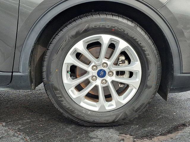 Certified 2020 Ford Escape SE image 8