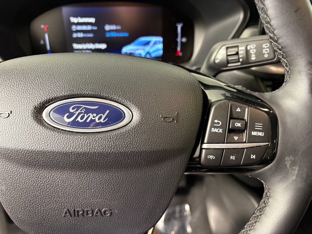 Certified 2025 Ford Escape SE FWD image 23