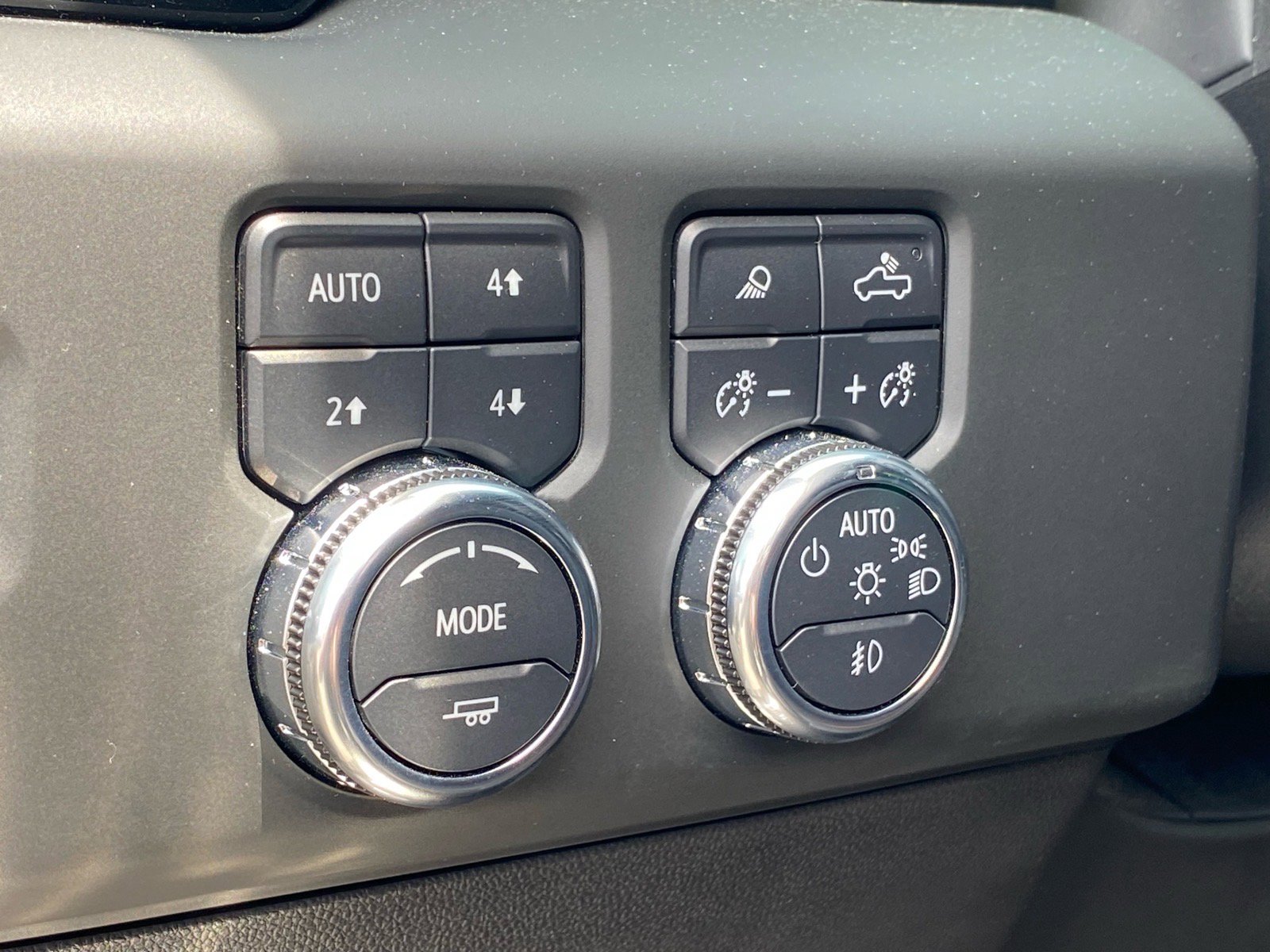 Used 2024 GMC Sierra 1500 AT4 w/ AT4 Premium Package AWD/4WD image 19