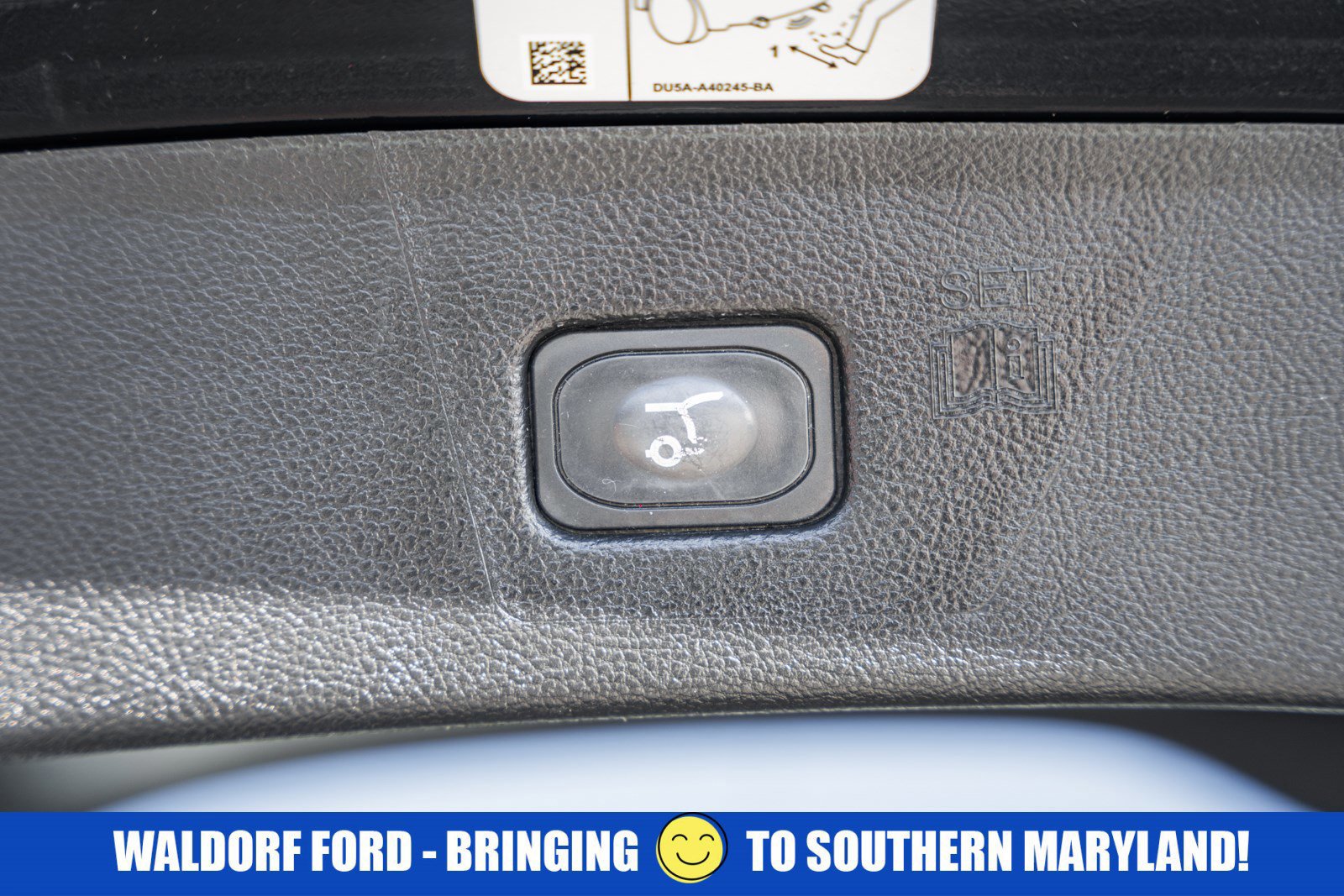 Certified 2020 Ford Edge Titanium w/ Equipment Group 301A image 11