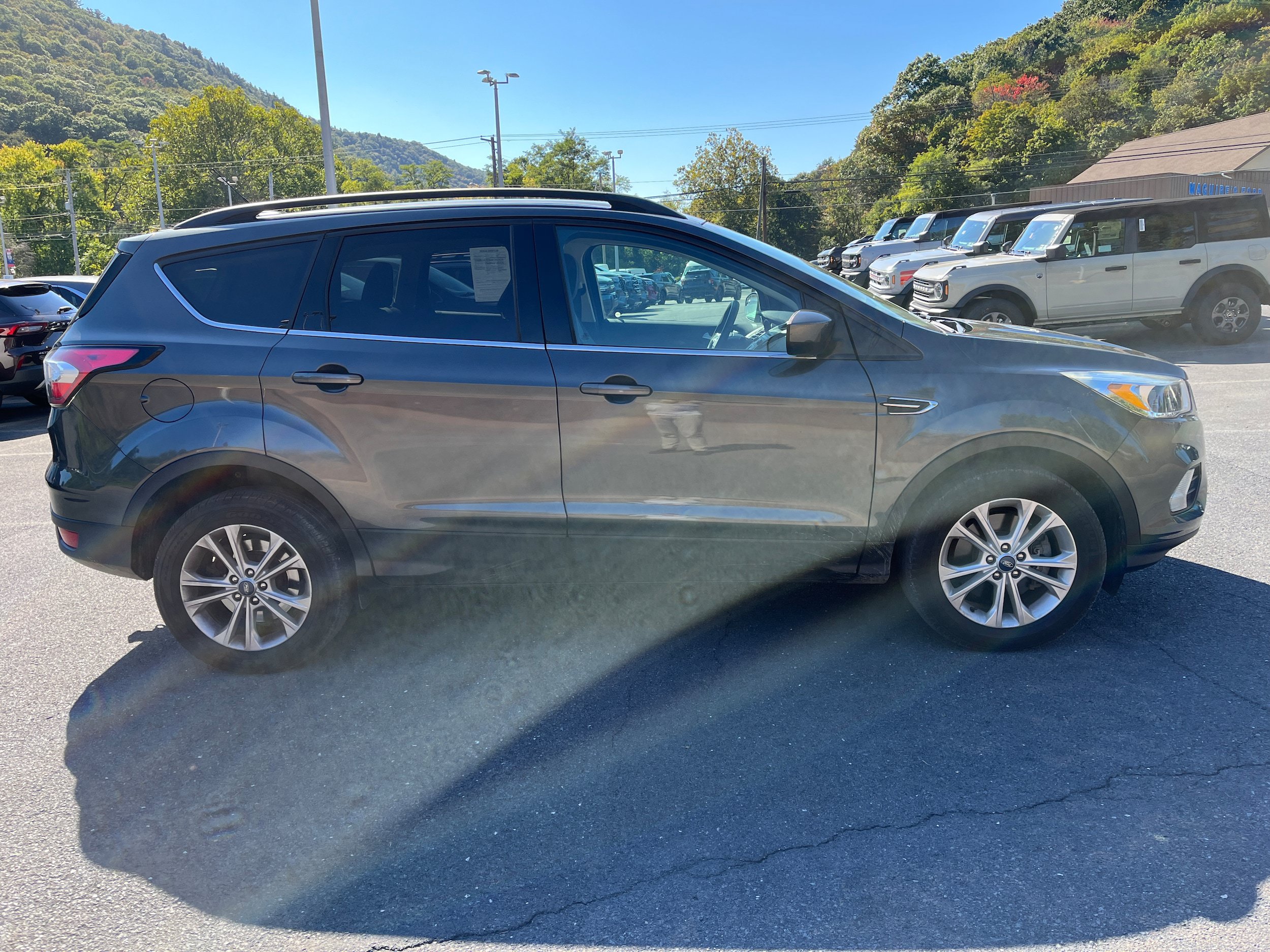Certified 2018 Ford Escape SE AWD/4WD image 5