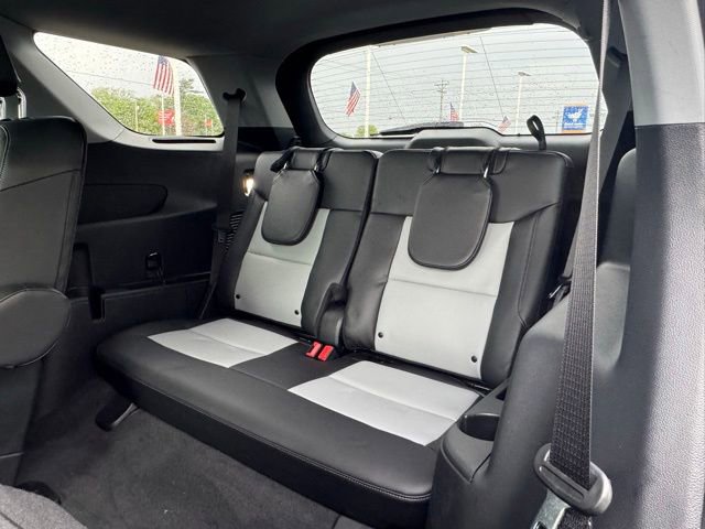 Certified 2023 Ford Explorer XLT w/ Equipment Group 202A AWD/4WD image 9