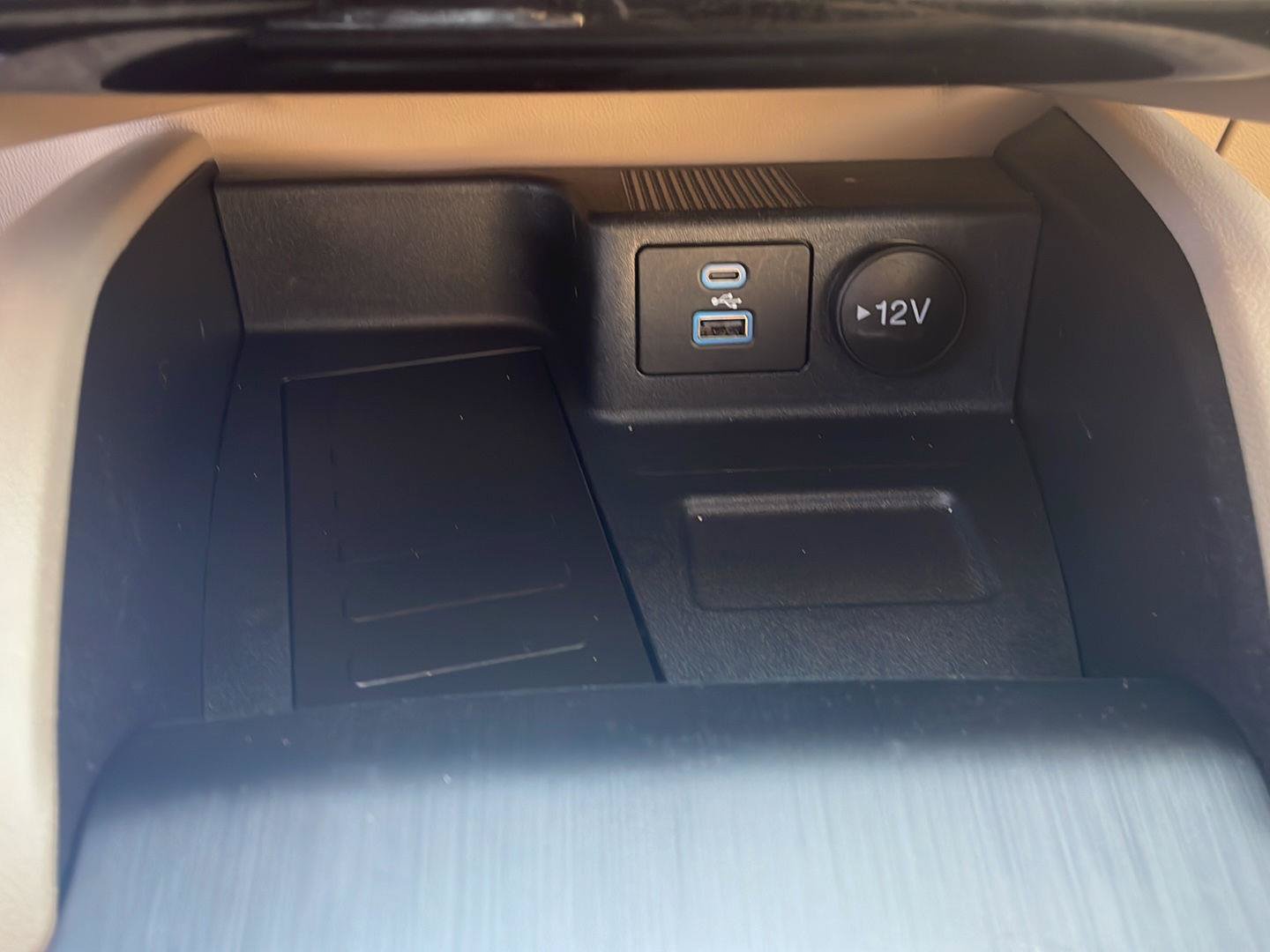 Certified 2022 Ford Escape SEL w/ Technology Package FWD image 21