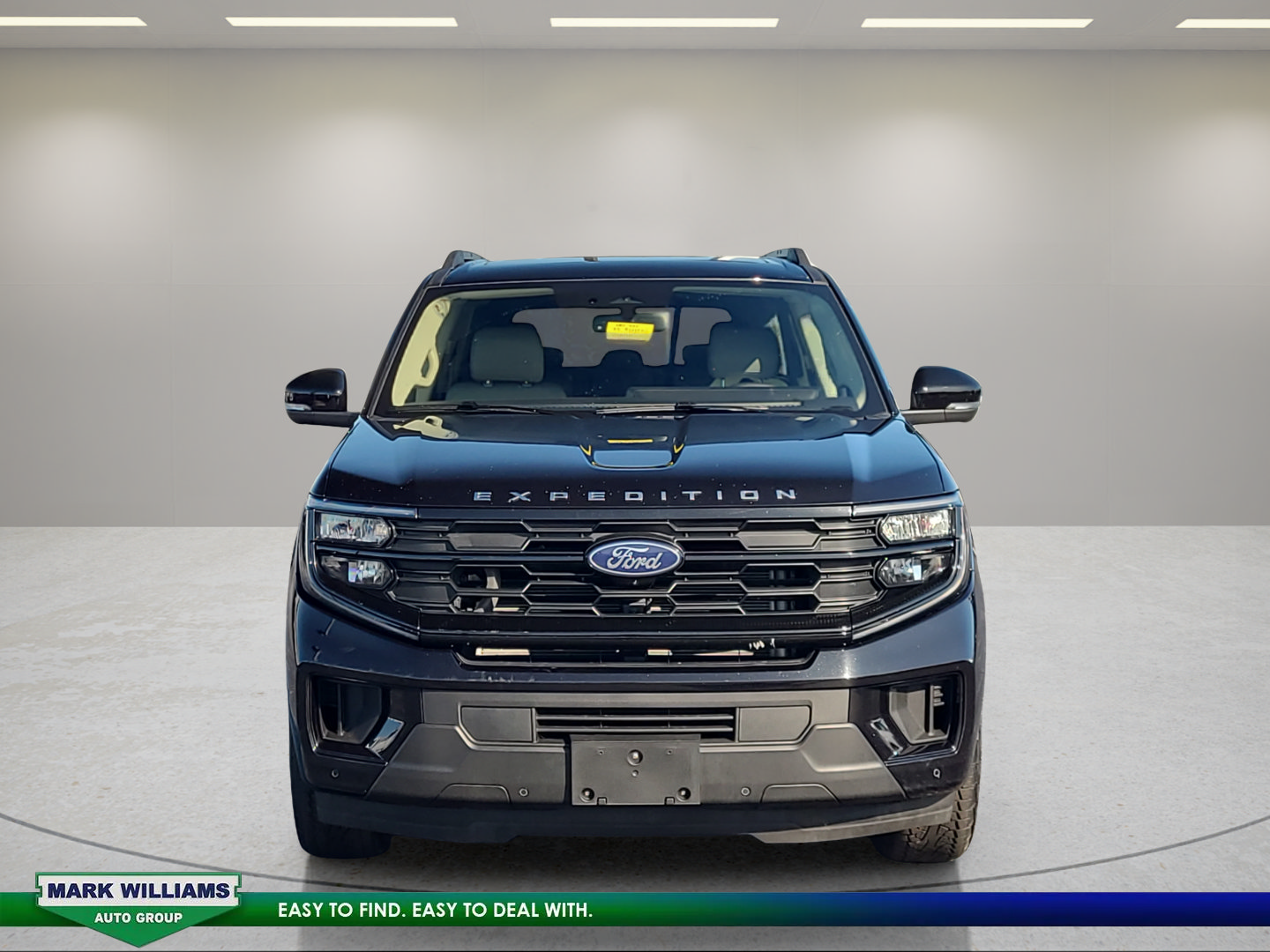 Certified 2025 Ford Expedition Active AWD/4WD image 9