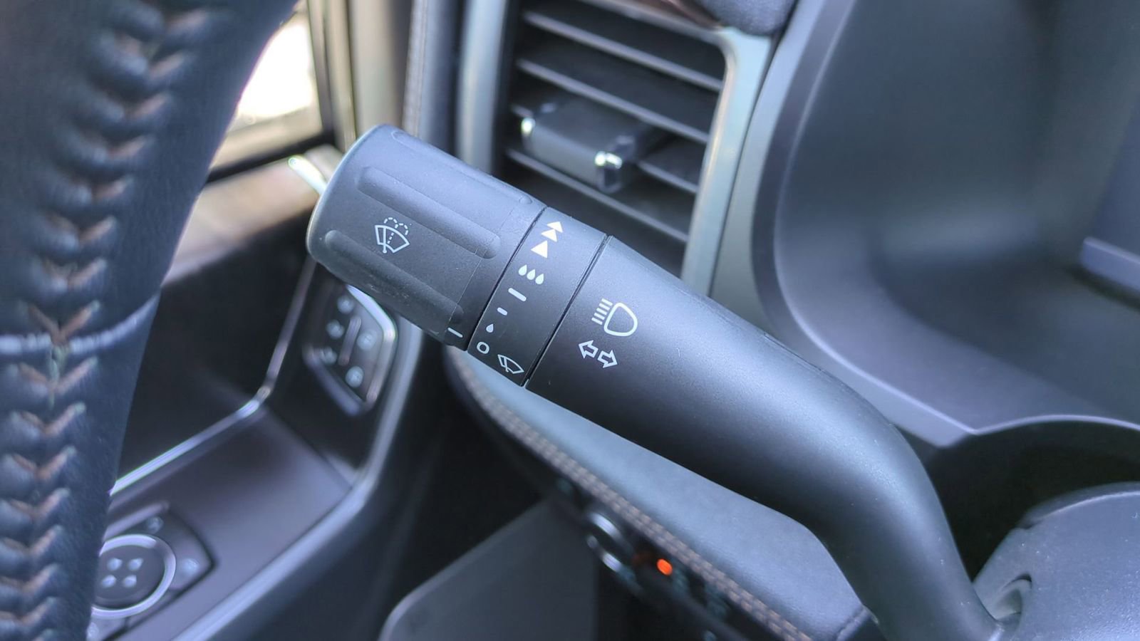 Certified 2022 Ford F150 Lightning Lariat image 26