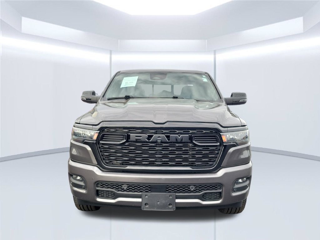 Used 2025 RAM 1500 Big Horn AWD/4WD image 2