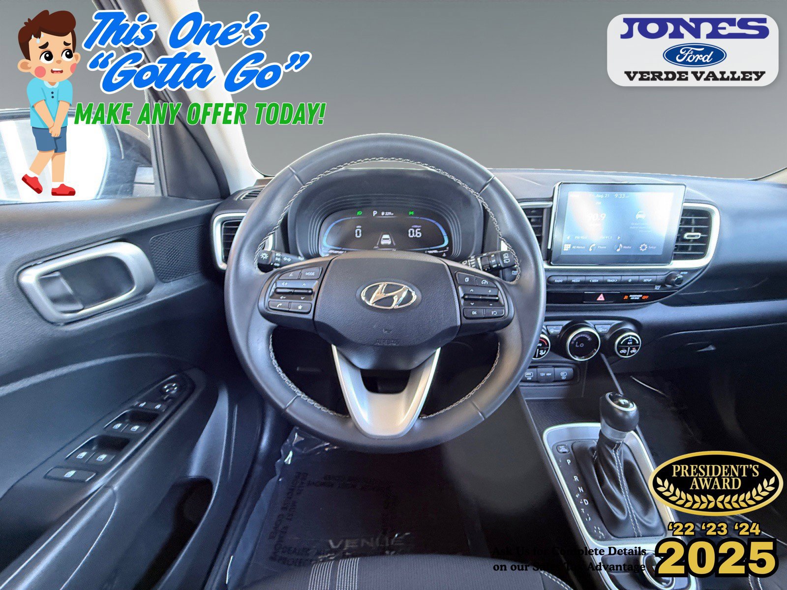 Used 2024 Hyundai Venue SEL FWD image 17