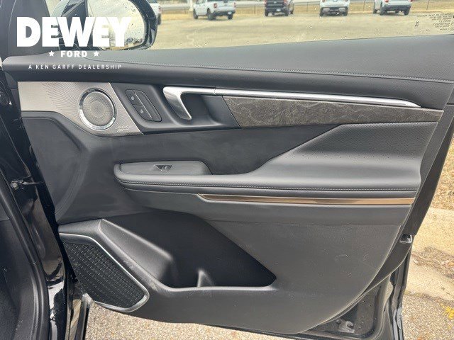 Used 2025 Buick Enclave Avenir w/ Trailering Package, 5000 lbs. image 36