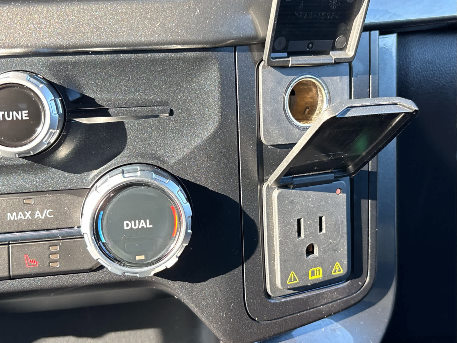 Certified 2023 Ford F150 XLT w/ Equipment Group 302A High image 23