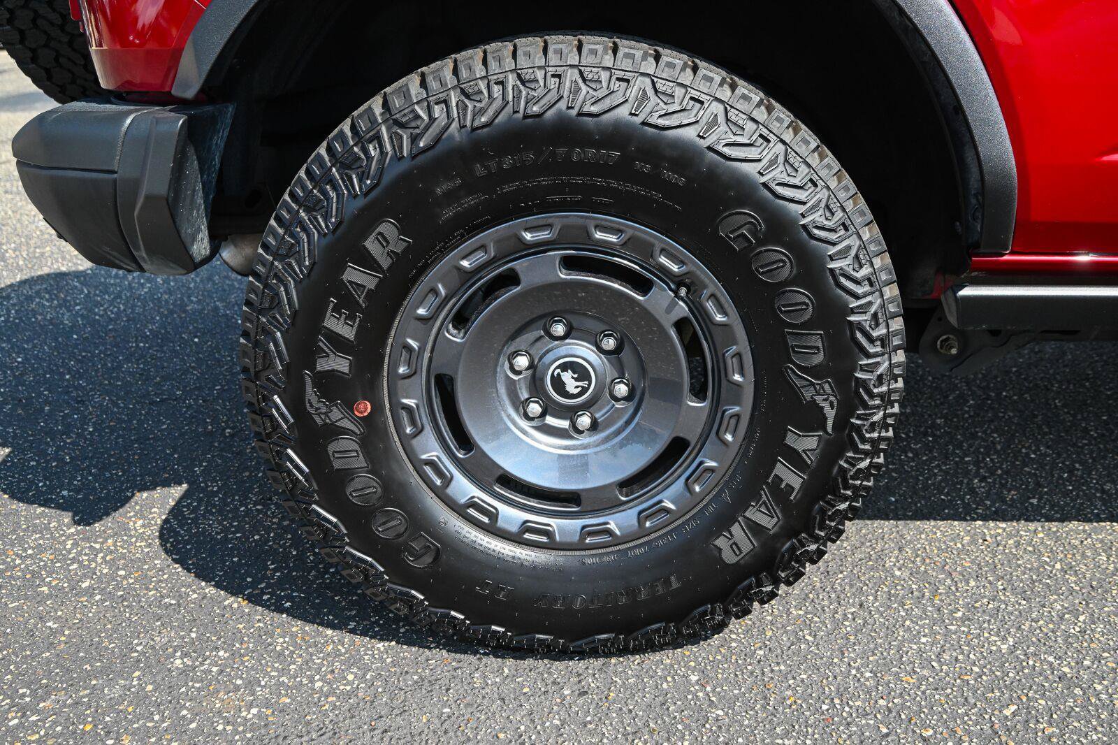 Certified 2025 Ford Bronco Badlands w/ Sasquatch Package AWD/4WD image 14