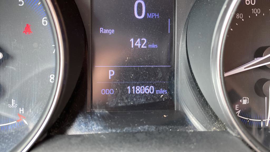 Used 2020 Toyota C-HR XLE FWD image 10